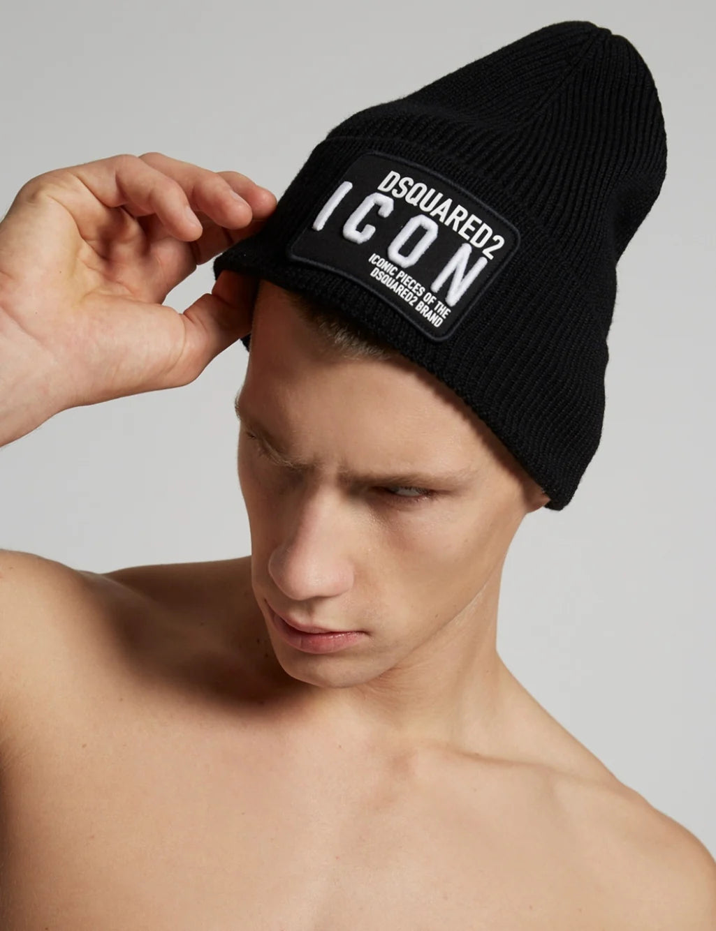 DSQUARED2 ICON BEANIE IN BLACK